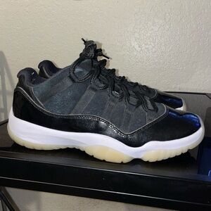 Jordan 11 “Barron” Size 9